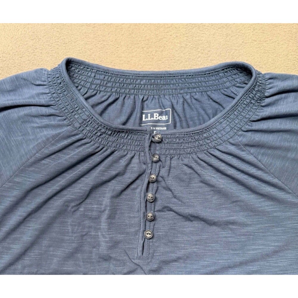 L.L.Bean Womens Medium 3/4 Sleeve Henley Blouse Blue Stretch Casual Top - Picture 4 of 9